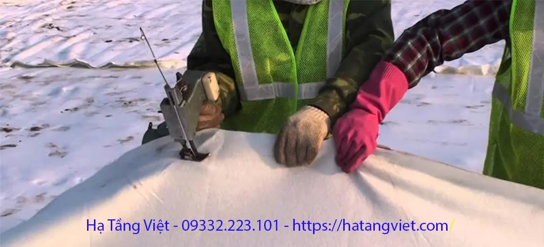 May nối vải địa kỹ thuật trồng cây