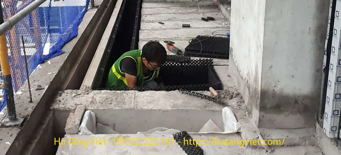 Cắt và ghép các tấm thoát nước toàn phần