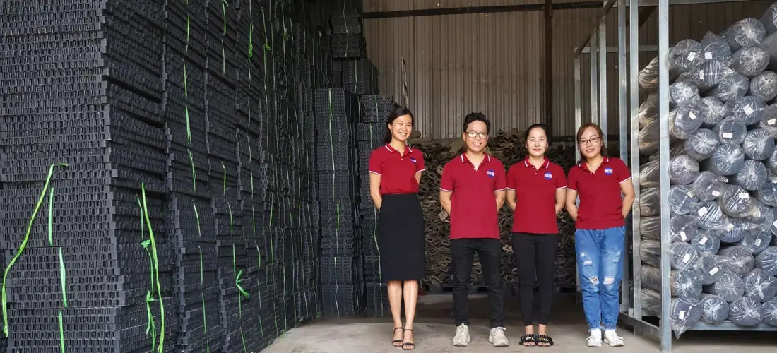 Kho miền nam mừng thành lập công ty